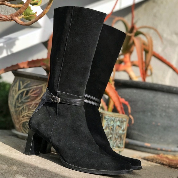 Sudini Shoes - Women's Sudini block Heel laser leather cutout